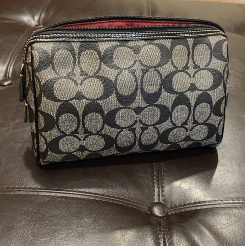 Coach makeup bag